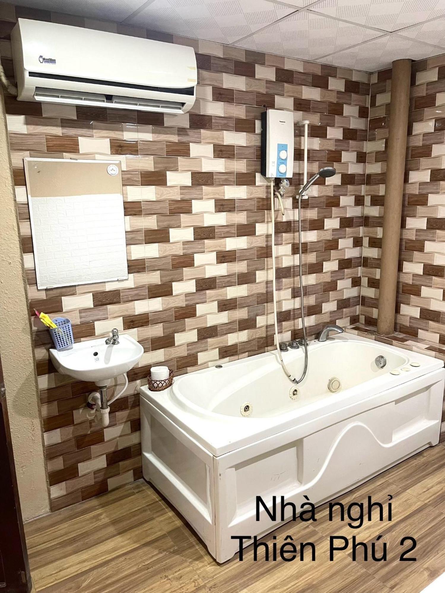 Nha Nghi Thien Phu 2 Hotell Cai Rang Exteriör bild